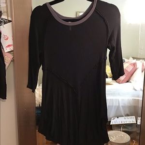 Free People long sleeved weekends layered tee